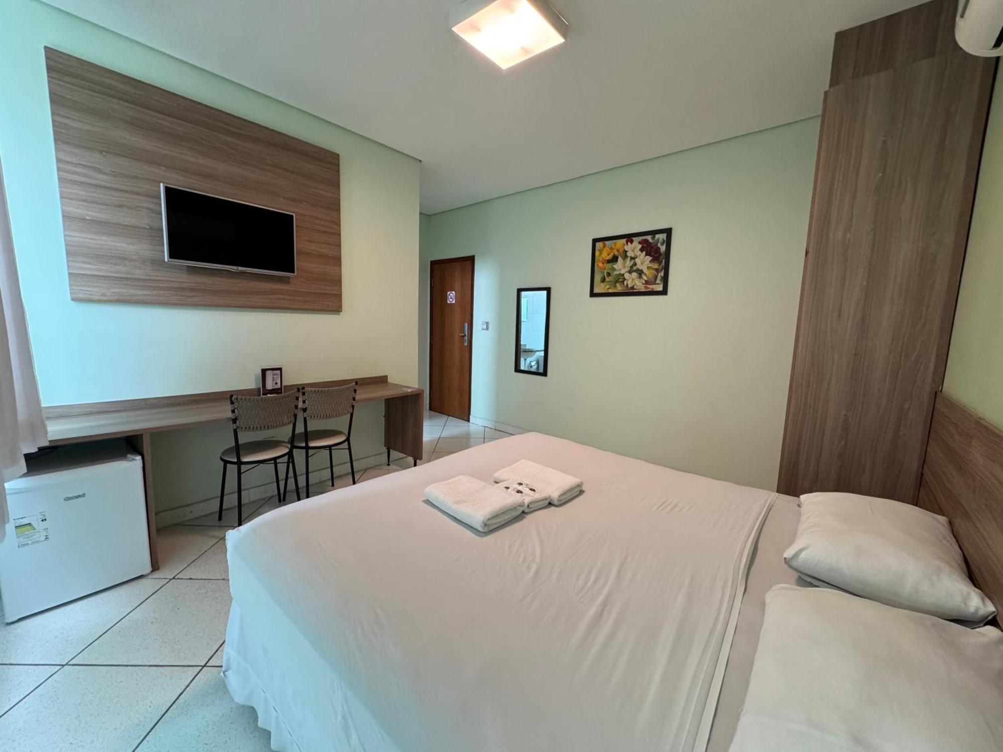 Domus Hotel Cidade Nobre อิปาทินกา ภายนอก รูปภาพ